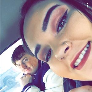 Meet your Posher, Sierra